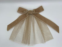 Gold Mesh Hair Doily With Velvet Bow