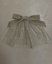 Gold Mesh Hair Doily With Velvet Bow